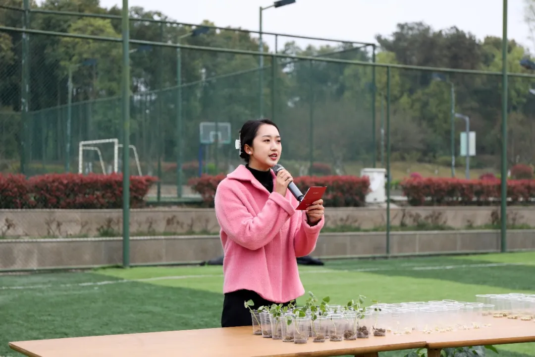“我们”有一块地这就播种去丨天府新区元音小学劳动实践基地启动
