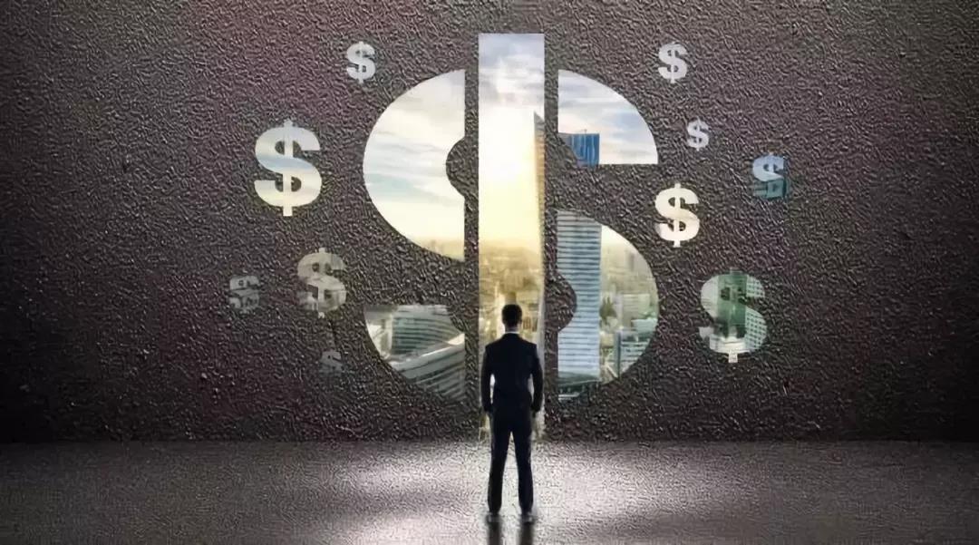 孙洪鹤：互联网粉丝增长秘诀，两边活中间死，自媒体战略定位关键