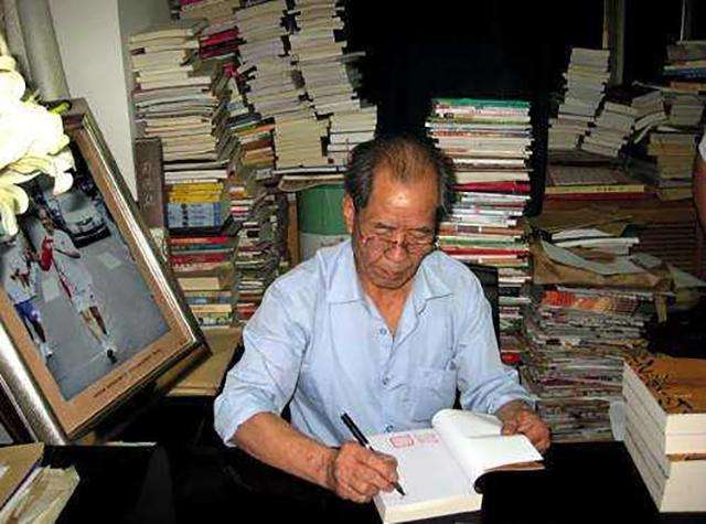 农民出身的他天资平平，50岁写出《白鹿原》，陈