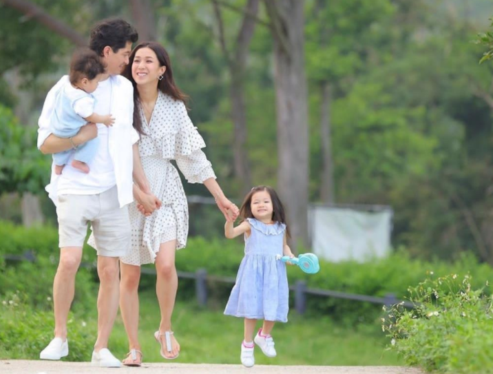 港台女星婚育觀點大不同，有人40歲還在生，有人50歲堅持不婚