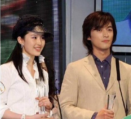 Hu Ge just is denied marry with Liu Yifei, give red 16 years to hear without be mixed frequency, be audience meaning is made the same score hard? 