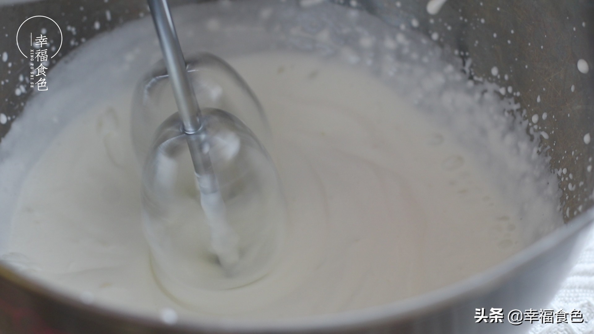 自从学会用芒果来做雪糕，家里芒果再也没放坏过，好吃又健康