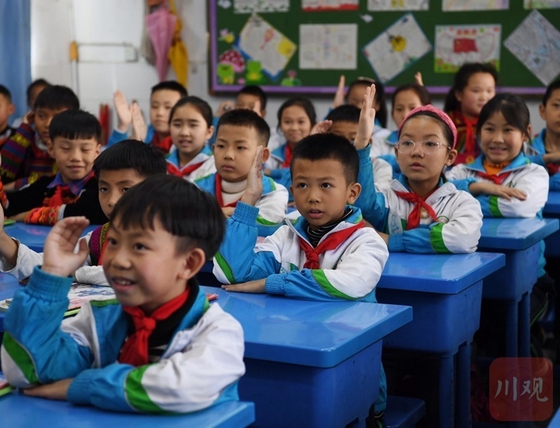 Person of @ all Sichuan, 5 years good life prospect came to future, go to school, see a doctor amid