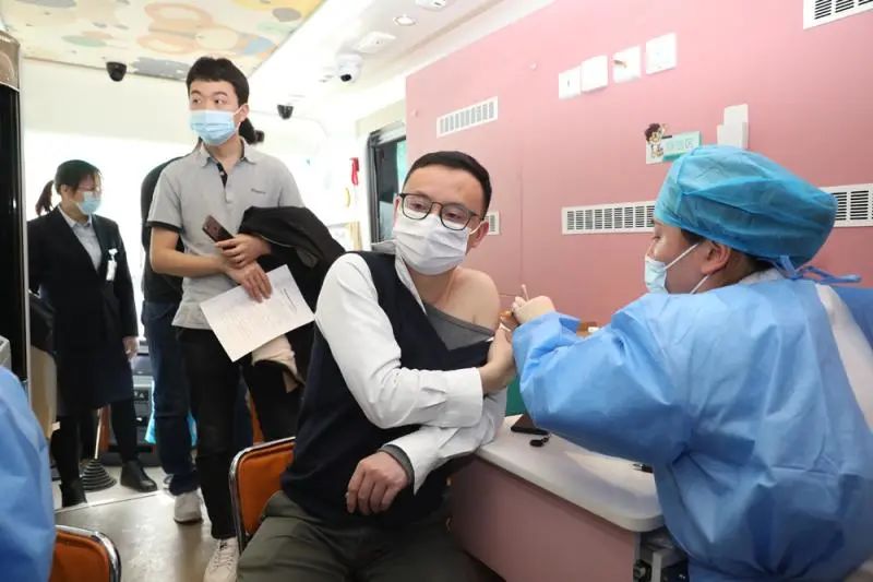 Zhang Wenhong: Vaccine opens only channel afresh into the world! Shanghai head " vaccinal and vaccinal car " enable today