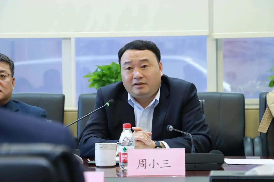 新疆克拉玛依市政府一行考察调研正泰新能源