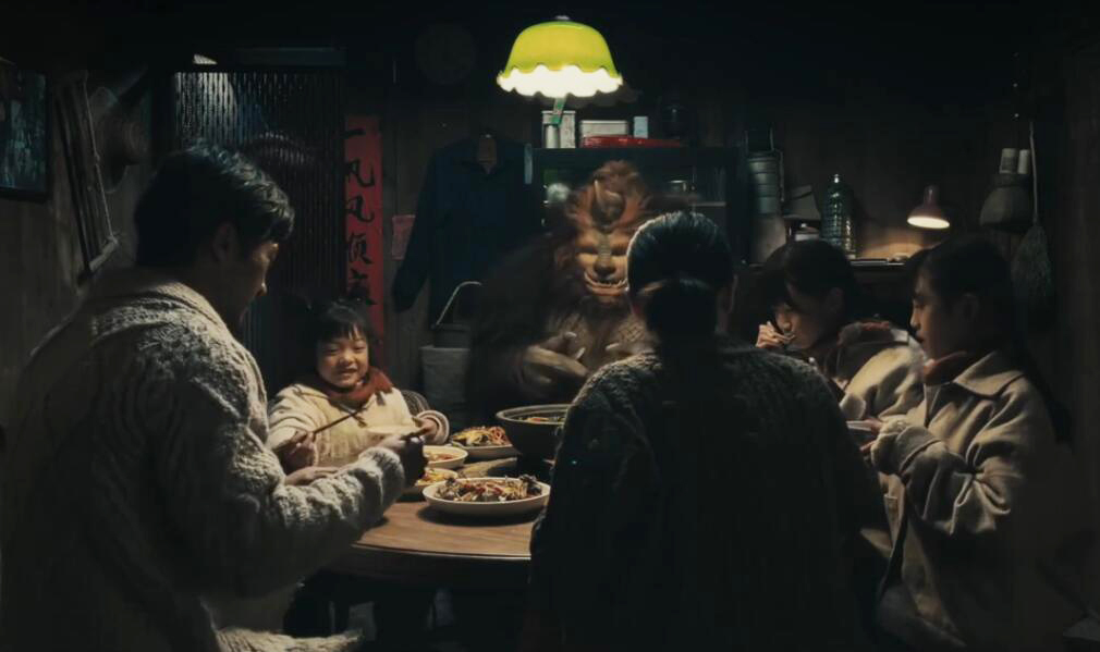 年兽究竟是好是坏？苹果新春短片引发的争议，东西方不同的解读