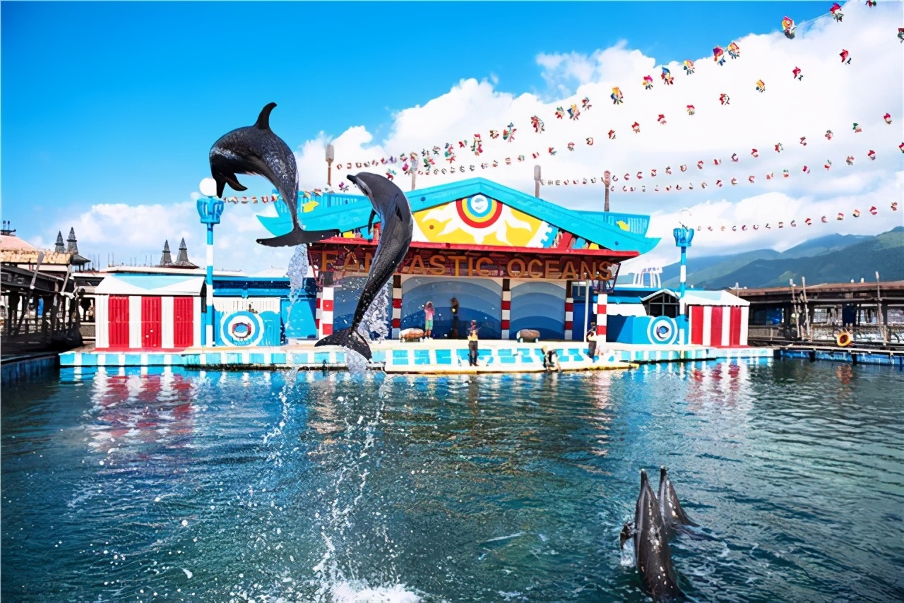 冬天旅行首选目的地，三亚吃喝玩乐全攻略，给你最悠闲的海岛时光