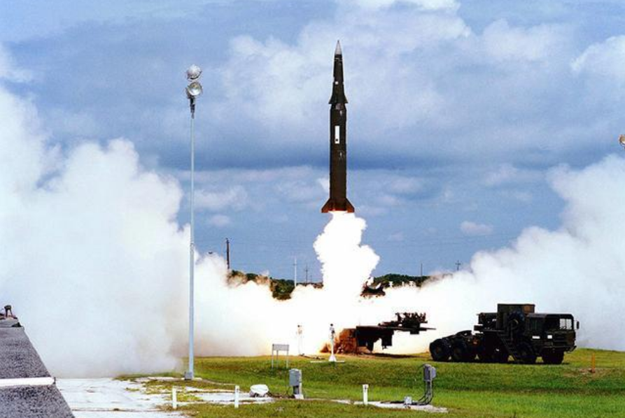 被扎哈罗娃一番话惹毛了，日本网民叫嚣核平俄罗斯，把俄变成火海