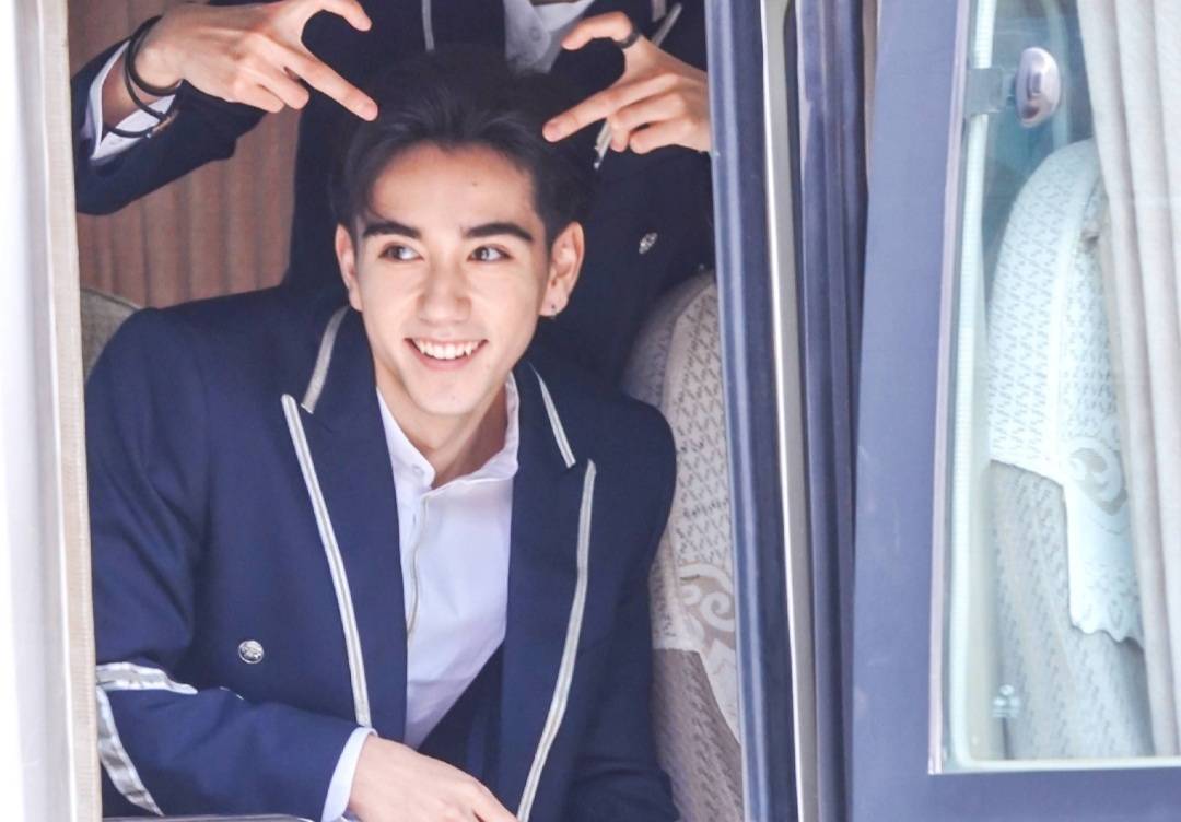 《创4》选手和马退赛后人气飙升，被指与王晨艺都靠饥饿营销出圈