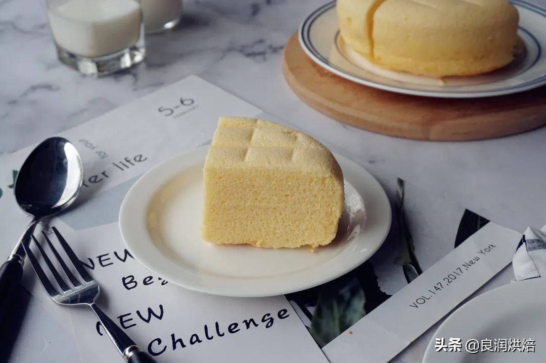 2個雞蛋，一碗麵粉，教你電飯鍋做蛋糕，鬆軟不回縮，做法超簡單