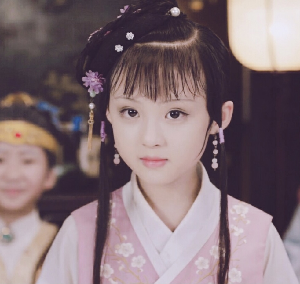 大龄女星们别演少女了，来，让这4位新人告诉你，什么才是真少女