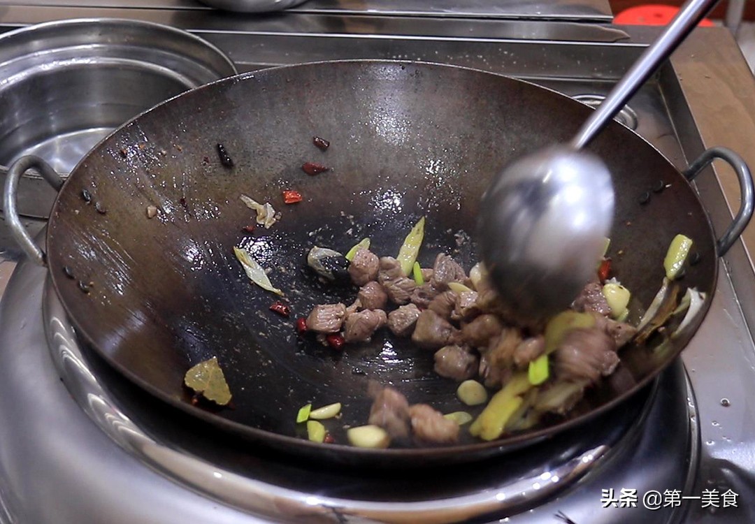 图片[7]-【腐竹焖牛肉】做法步骤图 鲜嫩入味 汤汁鲜美-起舞食谱网