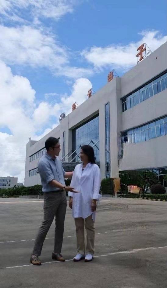王自如投奔董明珠，任格力副总裁？两人早有交集，网友表示“不服”