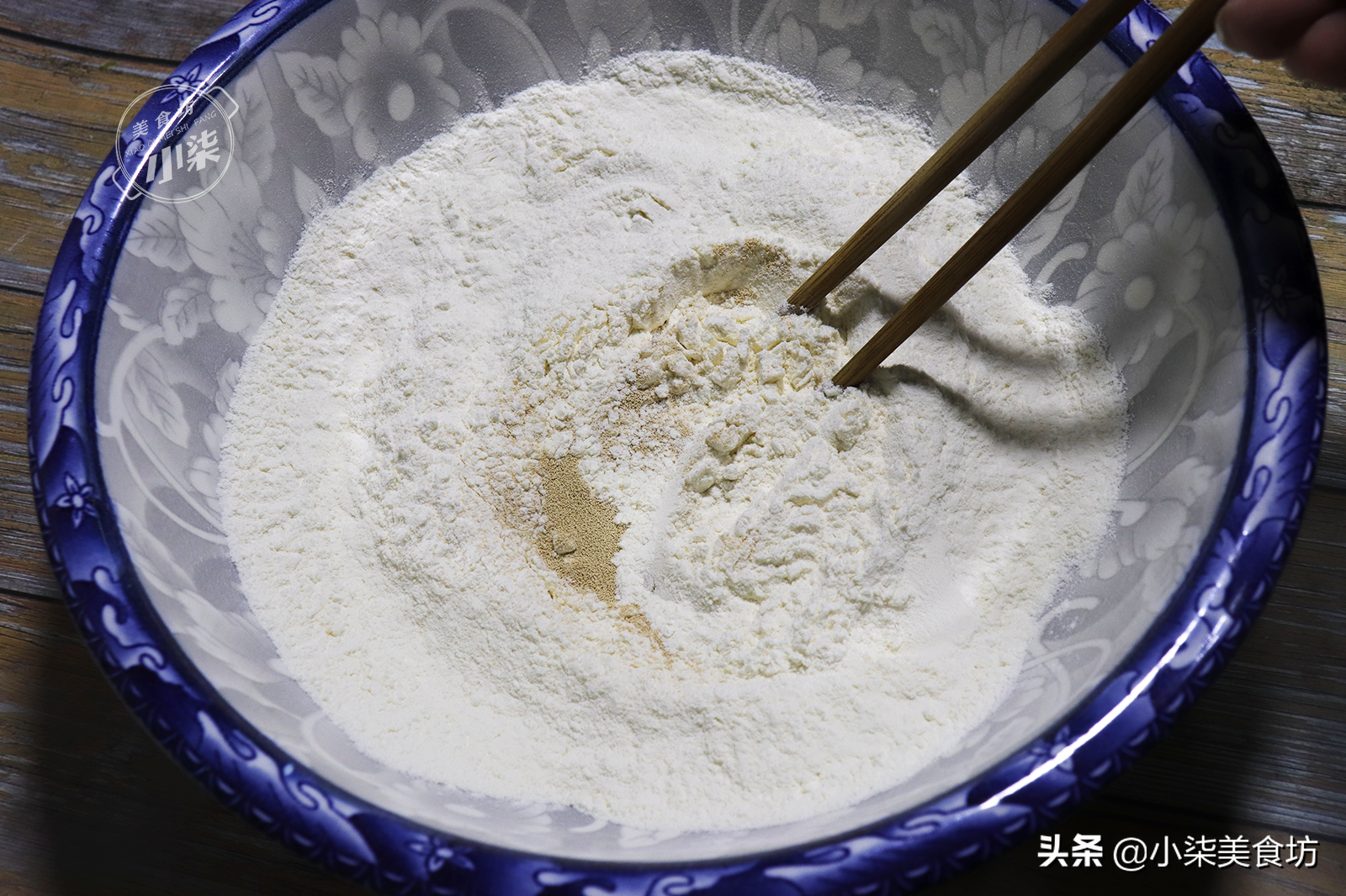 做燒餅別用水，這做法太香了，皮酥裡軟，空口能吃撐，比麵包都香