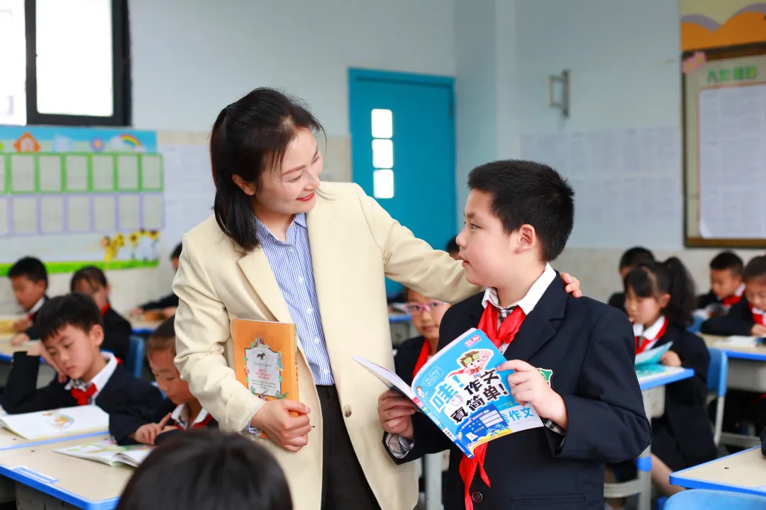 成都市双流区棠湖小学阅读课程｜阅读，悦心，约未来