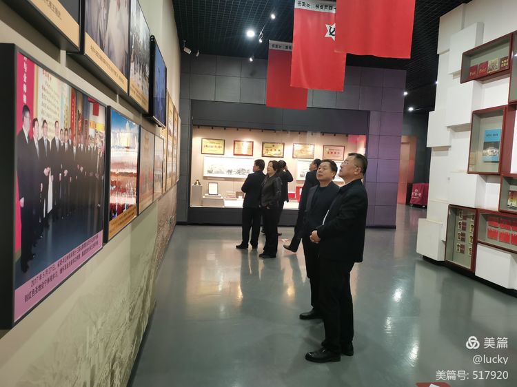 参观红军会师旧址传承革命红色基因