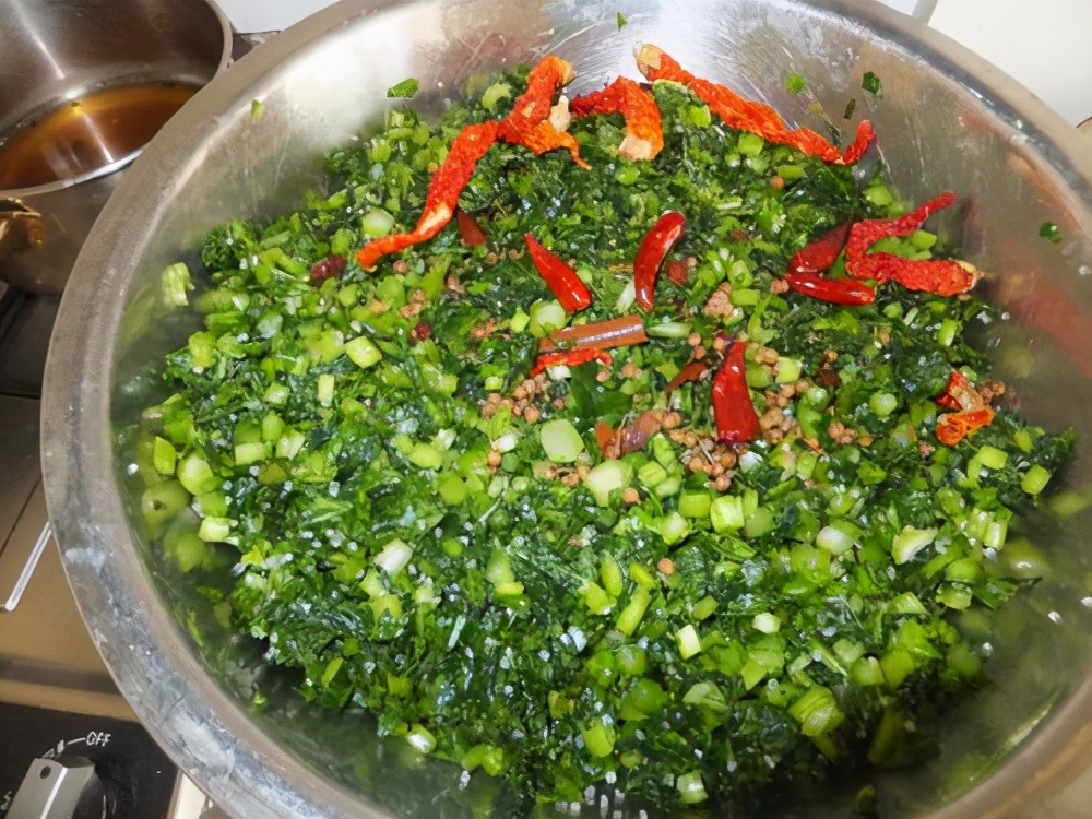 胃最不喜歡哪些蔬菜？ 營養師提醒：這4種蔬菜最好不要擺在餐桌上