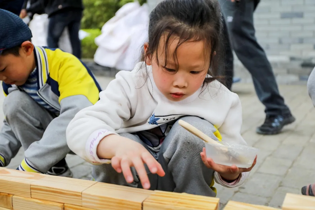 “我们”有一块地这就播种去丨天府新区元音小学劳动实践基地启动