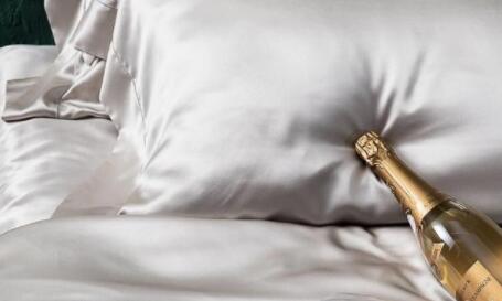 床上四件套怎么選？學會這幾個小技巧，商家再會說也不怕被忽悠