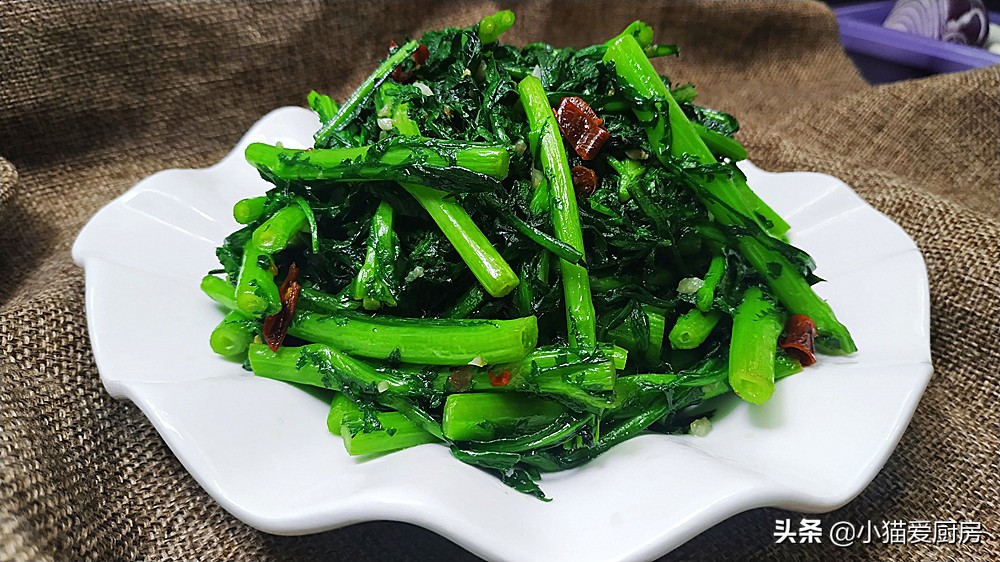 圖片[2]-春天來(lái)了 要多吃青菜 “蒜泥茼蒿”就不錯(cuò) 營(yíng)養(yǎng)健康 好吃解膩-起舞食譜網(wǎng)