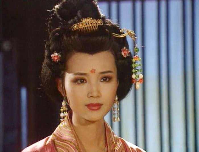 唐朝几次大洗牌，上官婉儿都没站错队，为何李隆基还执意杀了她？