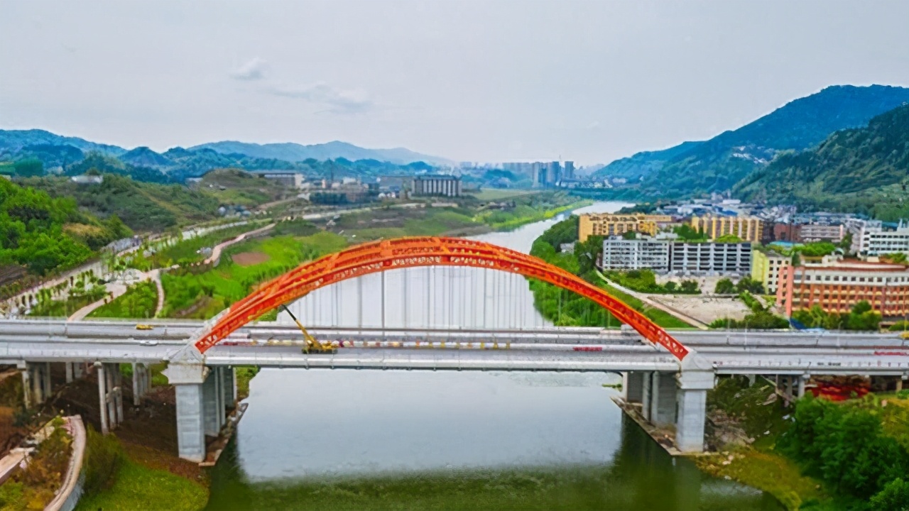 四川迎来一座新大桥，长475.5米，投资约1.37亿，计划5月1日通车