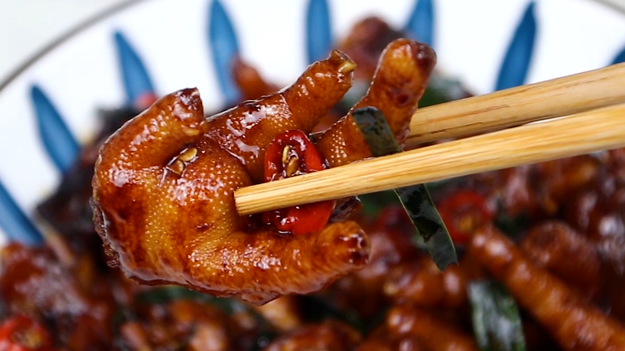 做香辣滷雞爪原來這麼簡單，好吃解饞，下酒又下飯，上桌就被搶光