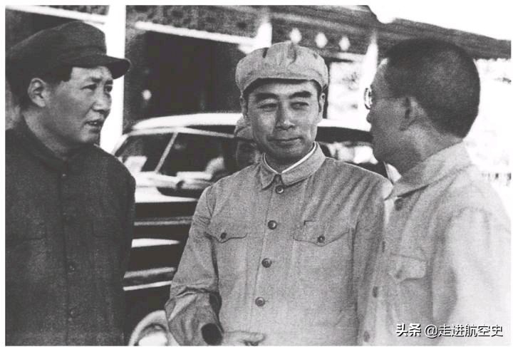 1964年，张爱萍用密语电报总理：邱小姐在梳妆台，已梳好辫子