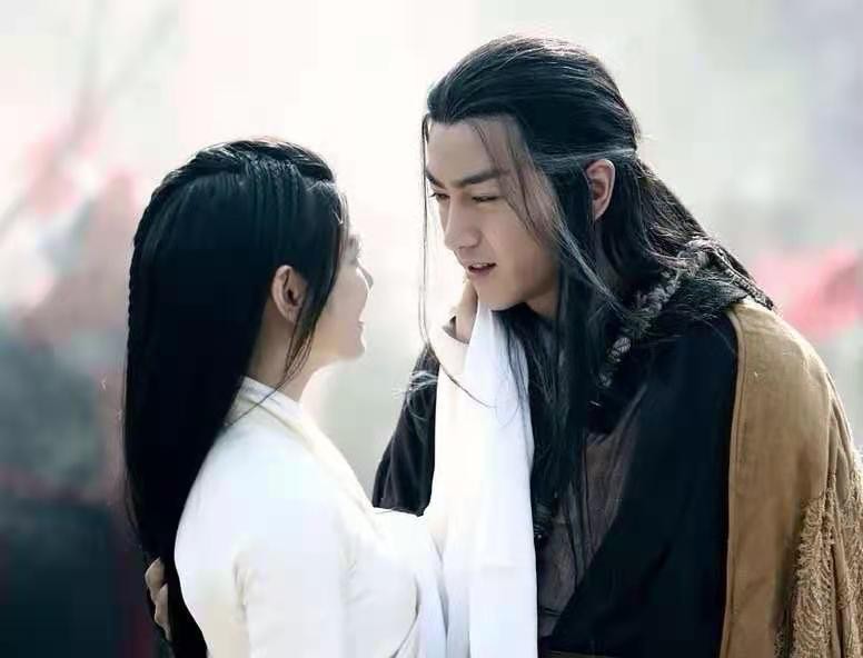 Sweetness of Liu Yifei old dawn pulls a hand, handsome male beautiful Nuuzhen raises a key point! Netizen: Over- with small Long Nv knock arrived