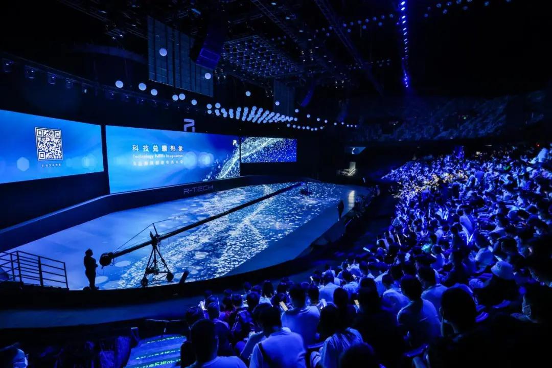 电动车续航太短？这款纯电动车连电池都能后期升级