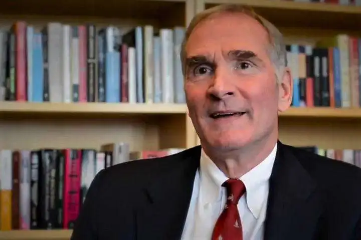 那些有耶鲁大学背景的投资基金：黑石集团、红