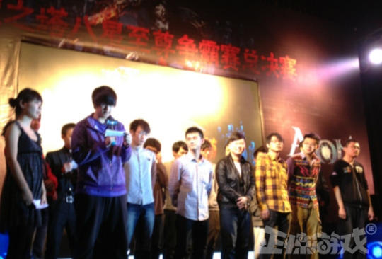 韩国选手耍阴招，坑死国服第一，却被民间大神一挑三血虐