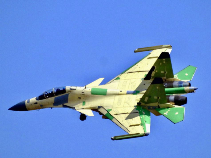 ��15Dս����װ���࣬�ɾѻ�����ս�����й�����ս��������һ��