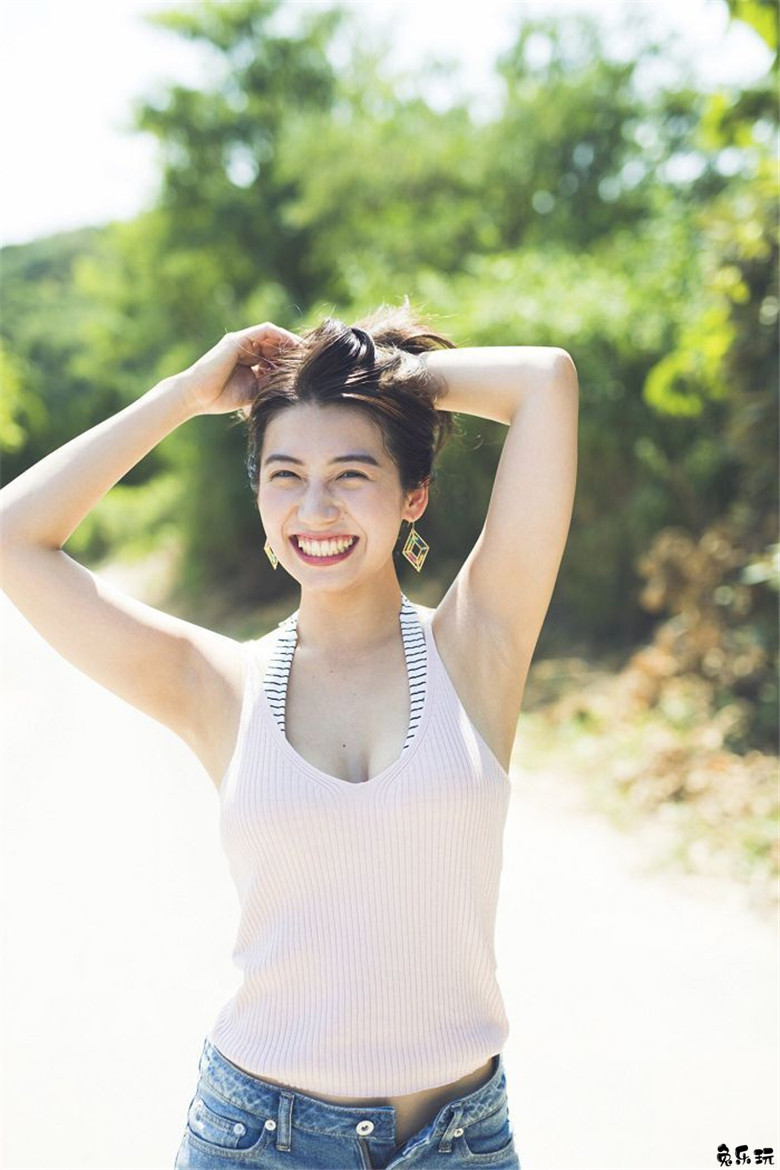 温柔鲜奶！天然系日本正妹佐藤あいり疗愈气质想不想来一口！