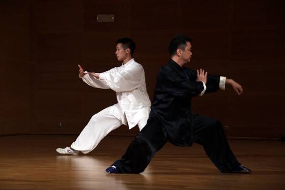 太极拳成中医药大学生“必修课”留学生也要练Taichi