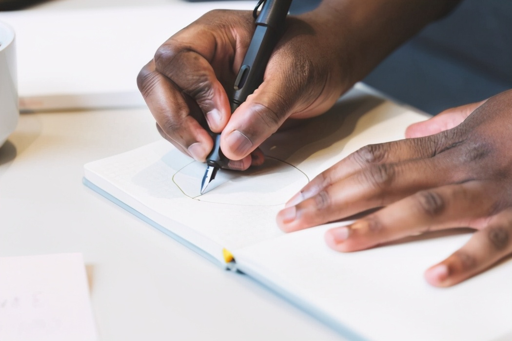 实习期过后签订了聘用合同，聘用合同与劳动合同是一个意思吗？