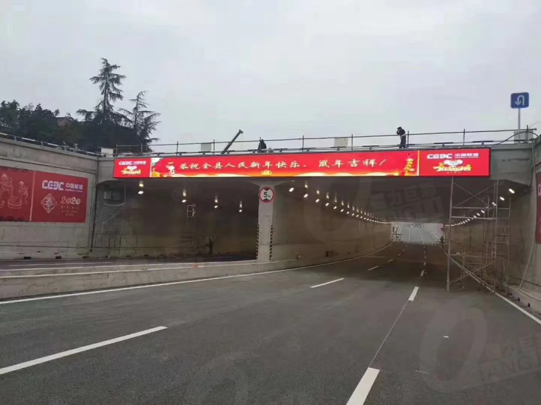 距离产生美？不！户外小间距近看也很美