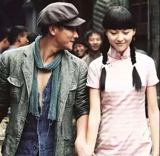 藏不住了，罗晋作为唐嫣专属摄影师，水平竟然