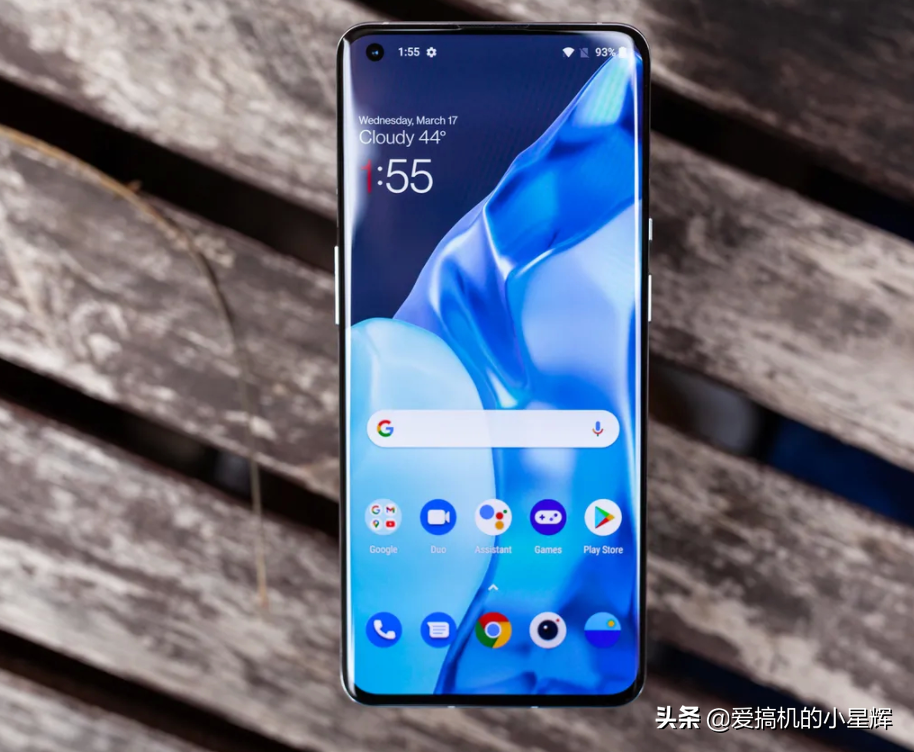 华为Mate40Pro和一加9Pro该怎么选？对比7点就懂了