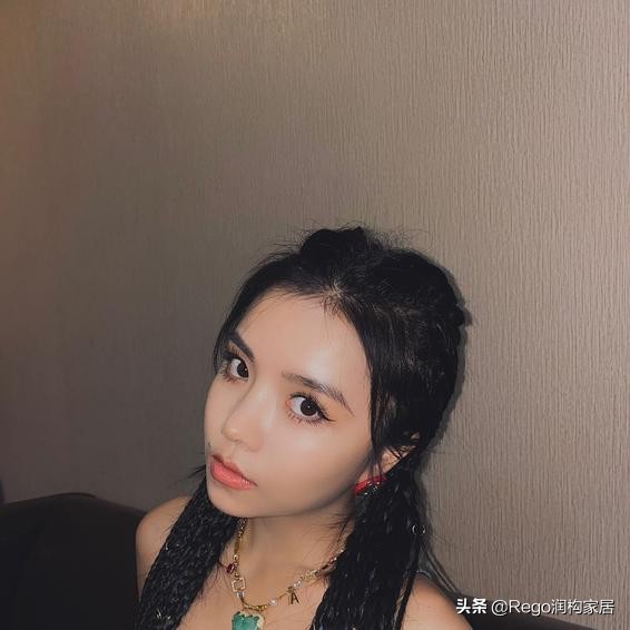 周扬| 次元壁破了！周扬青安崎同框上热搜 两位plmm是怎么认识的啊