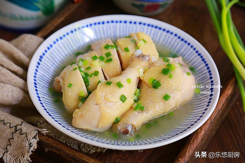 鸡腿儿的4种吃法，不用炒，不用闻油烟，天热吃肉的好方法