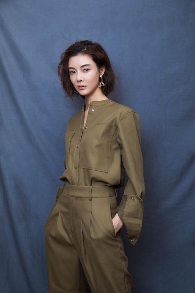 当车晓留着一头长发终于明白脸偏长的女人为什么还是短发好看