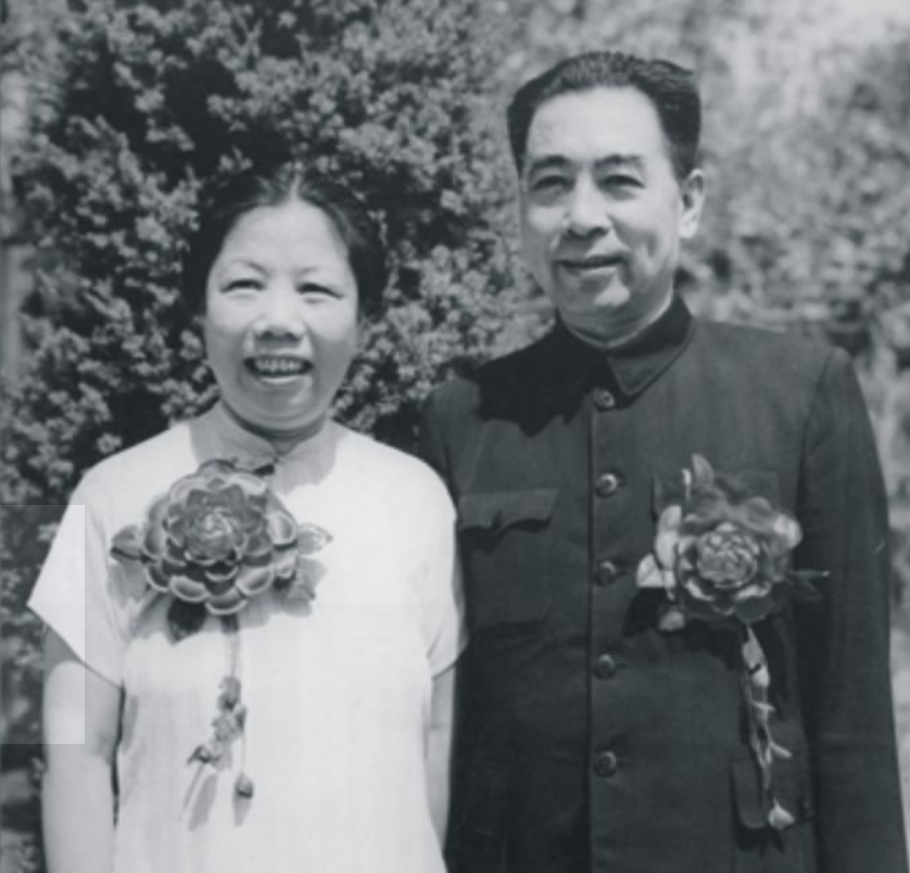 1953年，广州一妇女来到中南海要见周恩来：我是周总理的假扮妻子