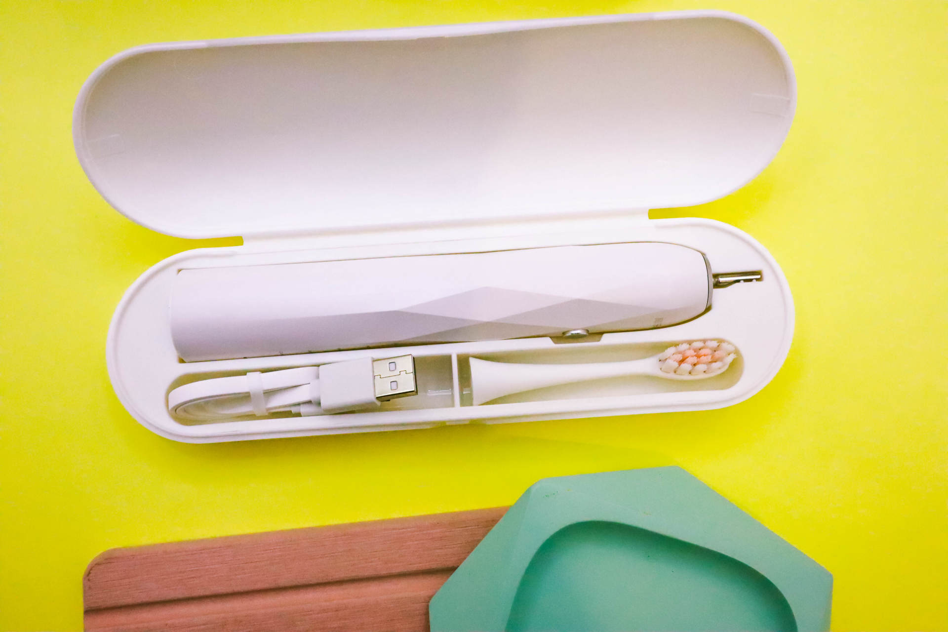 干净不伤牙 | 扉乐小魔刷Major电动牙刷