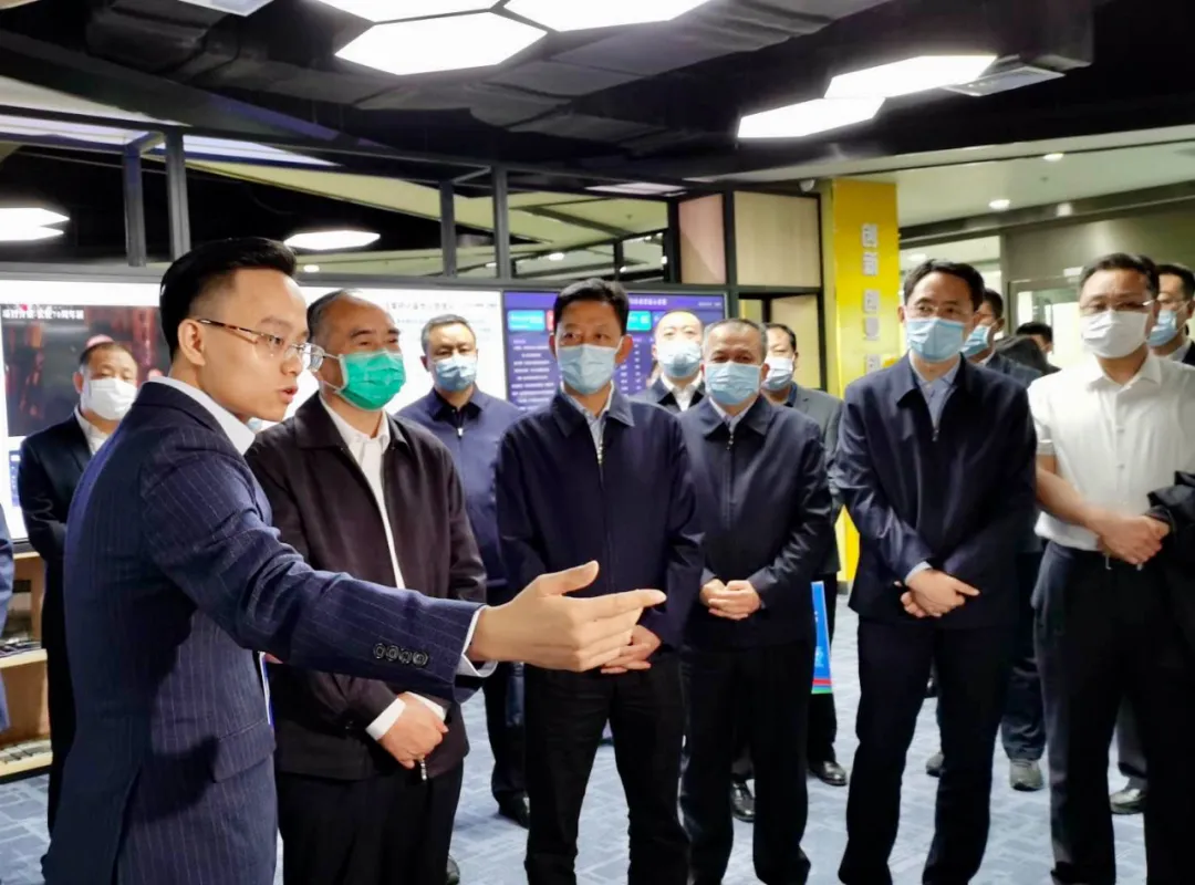 花脸亮相“双创周”山西分会场，CEO刘威向省长汇报成果获肯定