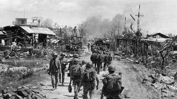 美國到底有多狂妄？ 中國空軍捲入立馬轟炸機場？ 看周總理機智反擊