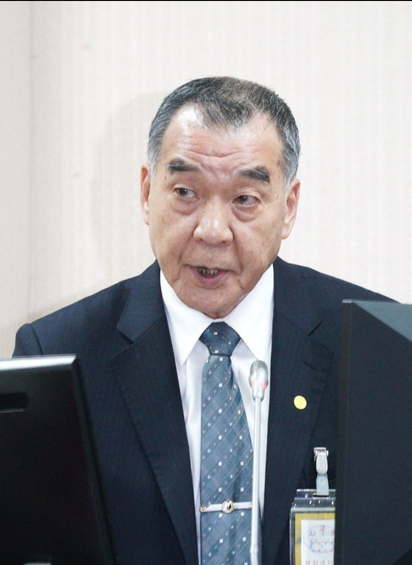 解放军重申不承诺放弃使用武力，台军负责人叫