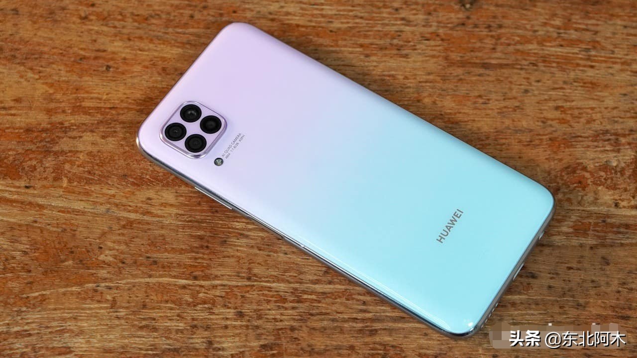 【评测】Huawei nova 7i   4摄 ,800 万像素 + 机身设计靓