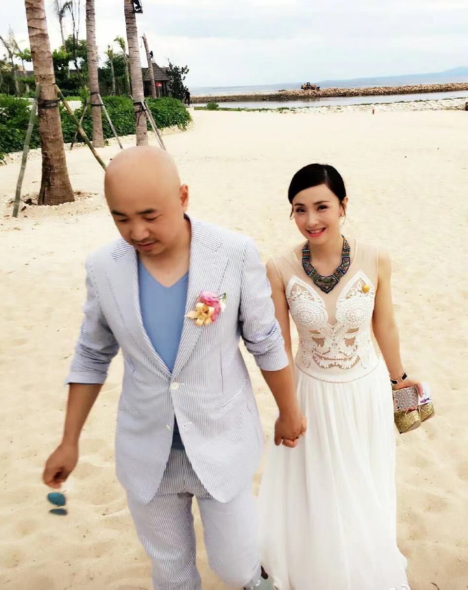 徐峥陶虹被曝云南出游，两人恩爱依旧，陪伴才是最长情的告白