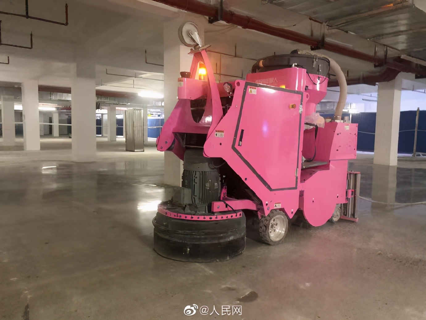 建筑工人面临失业？碧桂园18款机器人正式商用，